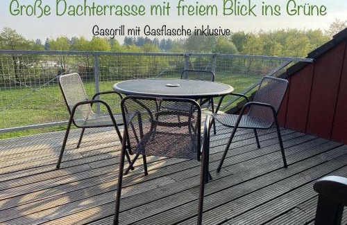 Monschau Apartamento | Hof Vierzehnender im Hohen Venn - 70qm Fachwerk-Studio - grosses Wohn-Schlafzimmer mit Dachterrasse und Kaminofen - separate Küche - perfekt für Paare - Monschau - Eifel - Hunde willkommen - Islandpferde