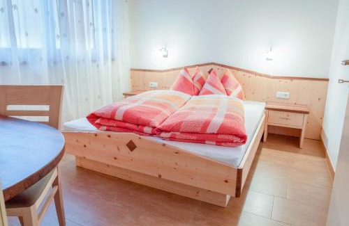 San Leonardo in Passiria Apartamento | Hofschenke Pfeiftal - Bergwiese