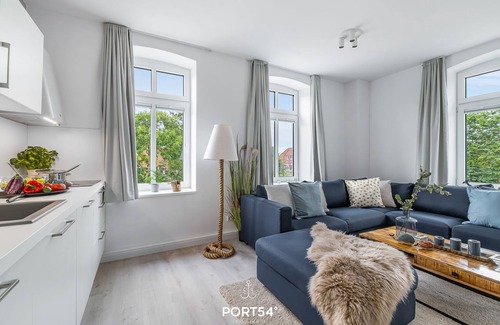Emmelsbull Apartamento | Hofwächter - for 6 people, rural, idyllic, North Sea