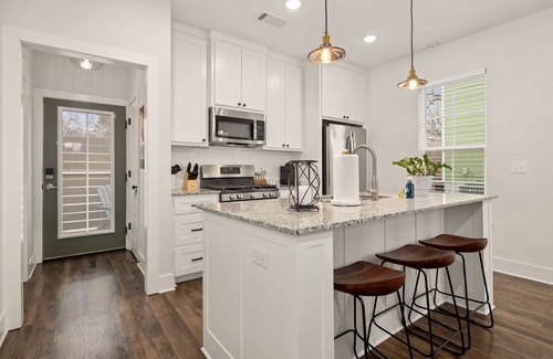 Fayetteville Casa | Hog Haven - 2 mi to UofA 1 mile to Downtown