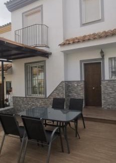 Ardales Casa | HOGAREÑO ADOSADO EN EL PUEBLO DE ARDALES