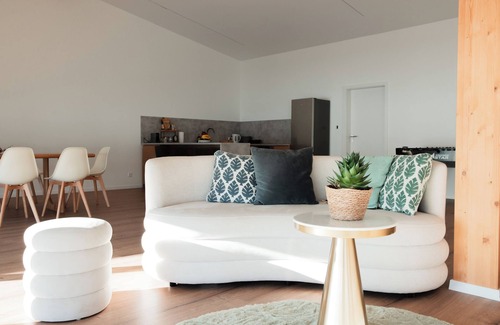 Burladingen Apartamento | Hohenzollern Wellness Loft with panorama sauna
