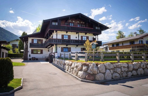 Unterschonau Apartamento | Hoher Göll, para 2 personas, 46 m² con sala de estar, dormitorio adicional y terraza.