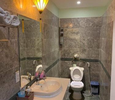 Dien Duong Casa | Hoi An Sea Sunset Villa & Bar