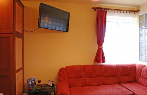 Sarvar Apartamento | HoldLux Apartman