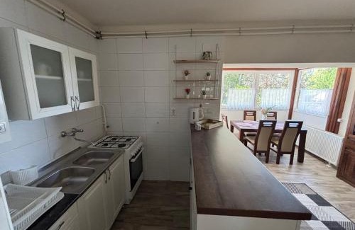 Miskolc-Tapolca Apartamento | Holdviola 2 Apartman