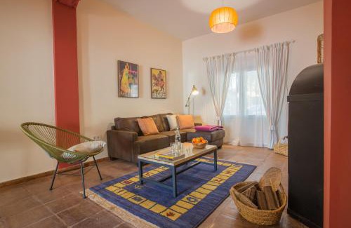 Castilleja de la Cuesta Villa | Holi-Rent La Casa del Limonero