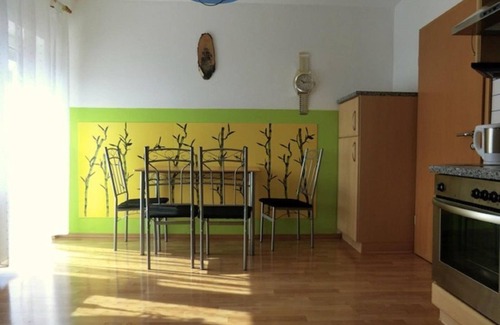 Poppenhausen Apartamento | Holiday apartment Wenz - Apartment, shower, toilet, 2 bedrooms