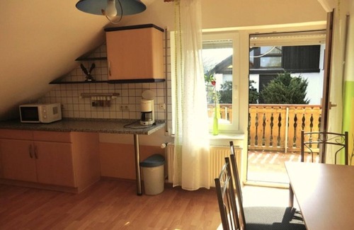 Poppenhausen Apartamento | Holiday apartment Wenz - Apartment, shower, toilet, 2 bedrooms
