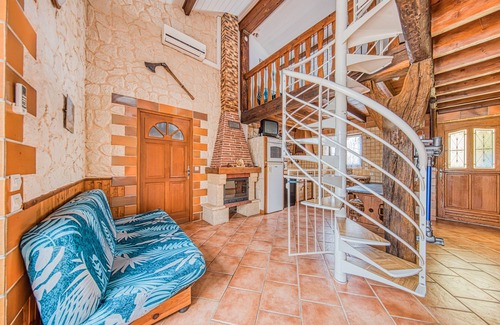 Saint-Seurin-de-Cadourne Casa | Casa de vacaciones 'La Maréchale' con jardín privado, Wi-Fi y aire acondicionado