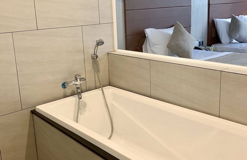 Ninh Kieu Hotel | Holiday 2 Hotel
