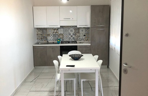 Isola di Capo Rizzuto Apartamento | Apartamento vacacional "Capo Rizzuto 3" con vistas al mar, terraza privada y Wi-Fi