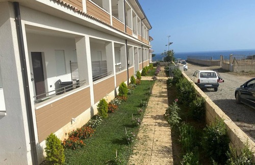 Isola di Capo Rizzuto Apartamento | Apartamento vacacional "Capo Rizzuto 3" con vistas al mar, terraza privada y Wi-Fi