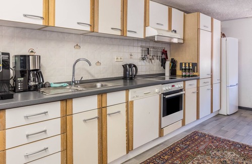 Uehlingen-Birkendorf Apartamento | Apartamento vacacional "Haus Steinatal" con balcón, jardín compartido y Wi-Fi