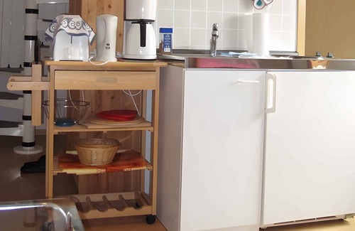 Klausdorf Apartamento | Apartamento vacacional con jardín, directamente en el territorio de Kranichrast