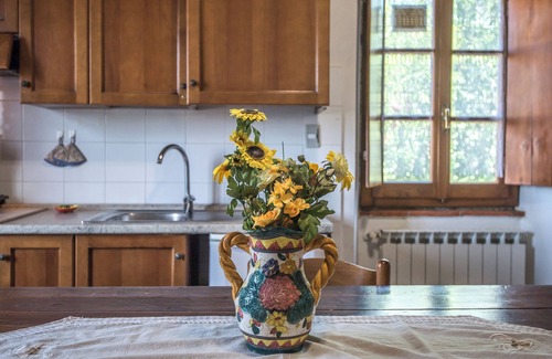 Castiglion Fibocchi Otro | Apartamento vacacional 'Bilocale Brando' con piscina, jardín y Wi-Fi