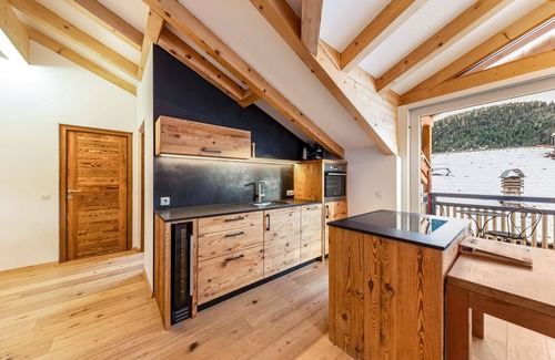 Trodena Apartamento | Apartamento vacacional 'Naturoase Stegerhof Margerite' con vistas a la montaña, piscina comunitaria y sauna