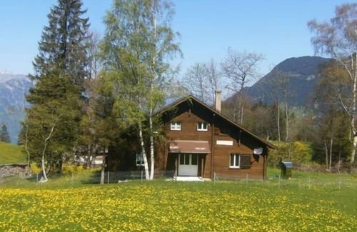 Buerglen Chalet De Esquí | Apartamento de vacaciones Haldi b. Schattdorf para 1 - 7 personas con 2 dormitorios - Chalet de made