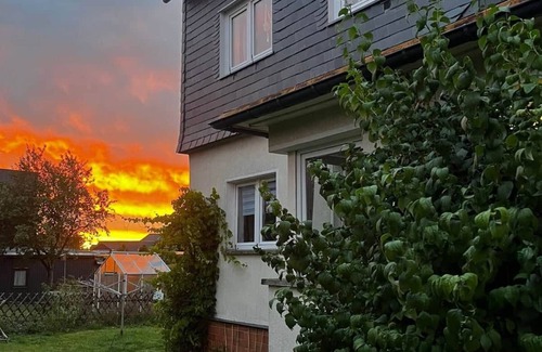 Neuhaus am Rennweg Apartamento | Holiday apartment on the Rennsteig