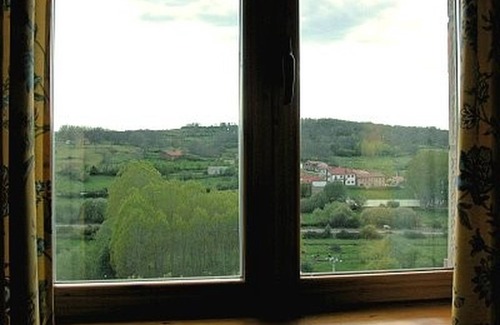 Rabanera del Pinar Casa | "Casa Rural Roblegordo" con vistas a la montaña, terraza privada y compartida