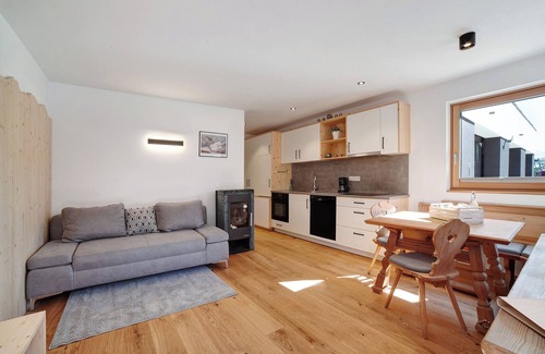 Castelbello-Ciardes Apartamento | Apartamento vacacional "Waalhof Ferienwohnung Golden" con vistas a la montaña, jardín comunitario y wifi