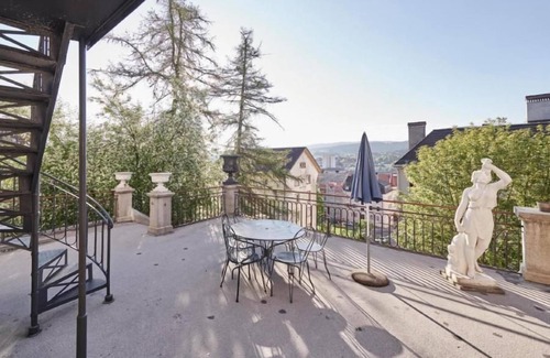 La Chaux-de-Fonds Apartamento | Apartamento de vacaciones La Chaux-de-Fonds para 1 - 6 personas con 3 dormitorios - Edificio históri