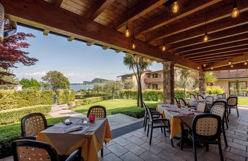 Villaggio Sanghen Apartamento | Apartamento vacacional Residencia directamente en el Lago de Garda
