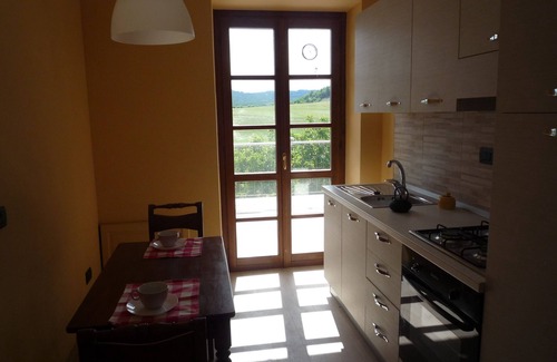 Serralunga d'Alba Apartamento | apartamentos de vacaciones en Serralunga d'Alba con piscina panorámica