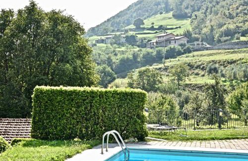 Tavernola Casa | Holiday Apartment Albachiara