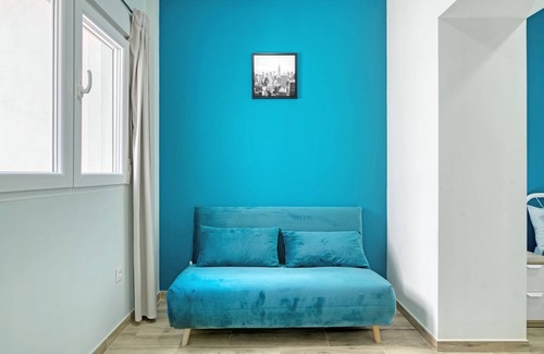 Campoamor Apartamento | Holiday Apartment "Umihouse 12" with Balcony, A/C & Wi-Fi