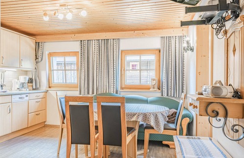 Feuring Apartamento | Holiday apartment with balcony on farm