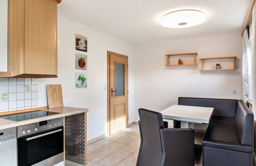 Bruck am Ziller Apartamento | Apartamento vacacional "Spieljoch" con jardín compartido y Wi-Fi