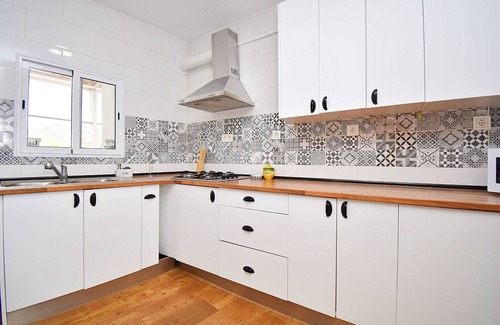 Fondón Apartamento | Apartamento vacacional "La Casa De Manolo" con vistas a la montaña, terraza privada y Wi-Fi