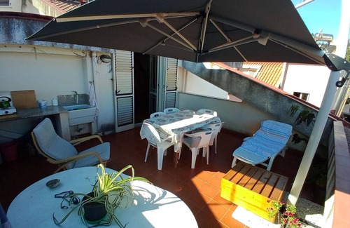 Bagnara Calabra Apartamento | Holiday Apartment "Santa" with Private Terrace & Balcony