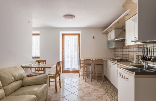 Baselga di Pine Apartamento | Apartamento vacacional 'Appartamento Lucia' con balcón privado y Wi-Fi