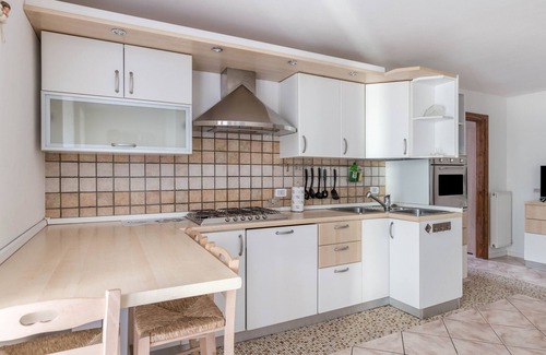 Baselga di Pine Apartamento | Apartamento vacacional 'Appartamento Lucia' con balcón privado y Wi-Fi