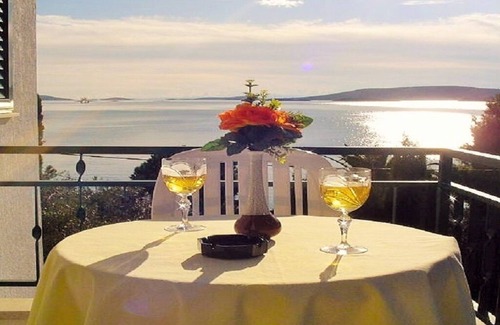 Seget Vranjica Apartamento | APARTAMENTO DE VACACIONES A 30 M DEL MAR
