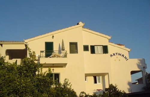 Seget Vranjica Apartamento | APARTAMENTO DE VACACIONES A 30 M DEL MAR