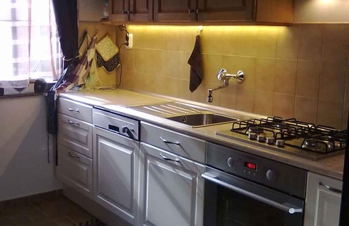Balatonszabadi Apartamento | Apartamento vacacional con jardín y zona tranquila