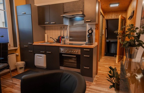 Mitte Apartamento | Holiday Apartment '2' with Private Garden and Wi-Fi