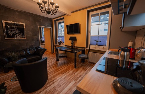 Mitte Apartamento | Holiday Apartment '2' with Private Garden and Wi-Fi
