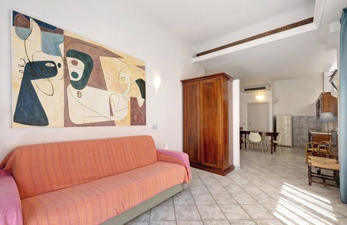 Varigotti Apartamento | Apartamento vacacional 4 Mehari con jardín privado, A/C y Wi-Fi