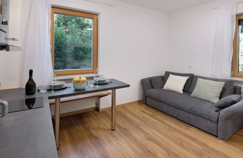Castelbello-Ciardes Apartamento | Apartamento vacacional 'A' con vistas a la montaña, zona exterior privada y Wi-Fi