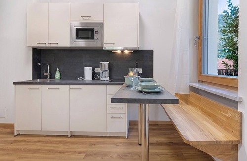 Castelbello-Ciardes Apartamento | Apartamento vacacional 'A' con vistas a la montaña, zona exterior privada y Wi-Fi