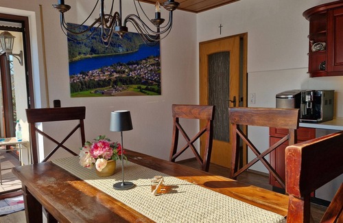 Bad Arolsen Apartamento | Apartamento vacacional 'Am Twistesee 2 Ebenerdig' con terraza, jardín y Wi-Fi