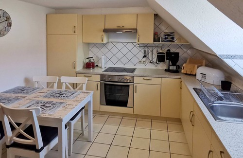 Schlutup Apartamento | Apartamento vacacional 'Ankerplatz en Lübeck' con terraza privada y wifi