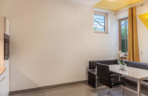 Bruck am Ziller Apartamento | Apartamento vacacional "Apart Zillertal 70m2" con vistas a la montaña, terraza y Wi-Fi