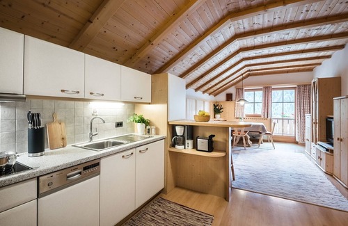 Bulla Apartamento | Apartamento vacacional "Arbea - Siëla" con vistas a la montaña, Wi-Fi y balcón