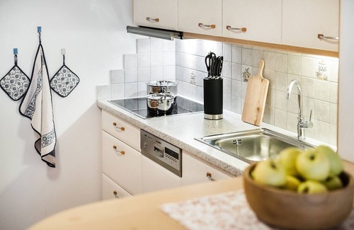 Bulla Apartamento | Apartamento vacacional "Arbea - Siëla" con vistas a la montaña, Wi-Fi y balcón