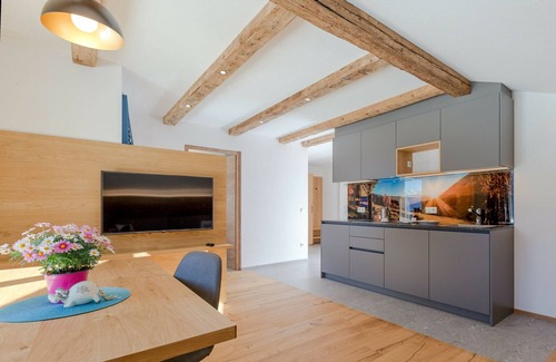 Valle di Casies Apartamento | Apartamento 'Ausserharmerhof Himmelreich' con vistas a la montaña, jardín compartido y Wi-Fi